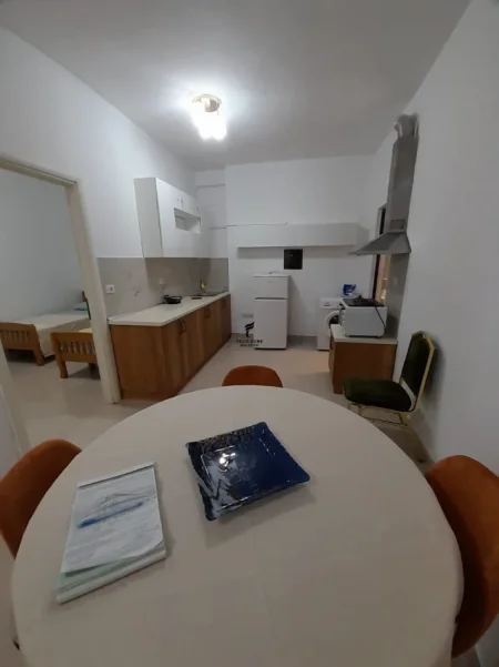 Tirane, jepet me qera apartament 1+1 Kati 1, 60 m² 500 € (DON BOSKO)