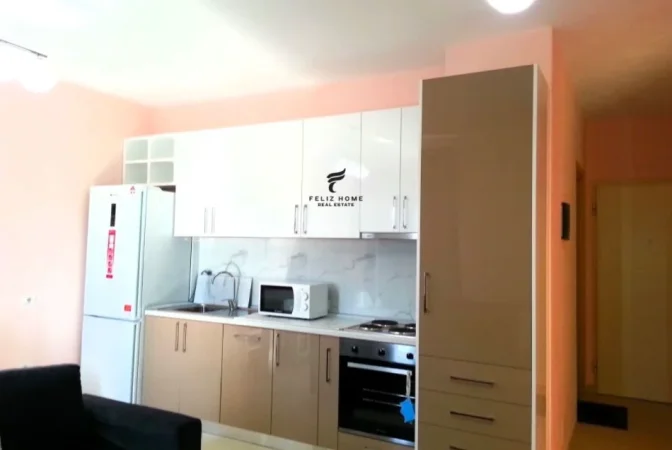 Tirane, jepet me qera apartament 1+1 Kati 5, 68 m² 500 € (ZOGU I ZI)