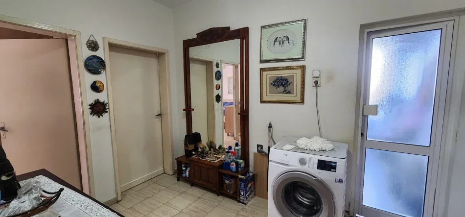 Tirane, shitet 2+1+Ballkon tek Varri Bamit Kati 5, 72 m²