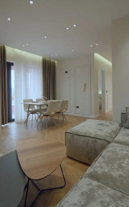 Tirane, shitet apartament 2+1 , 101 m² 265.000 € 