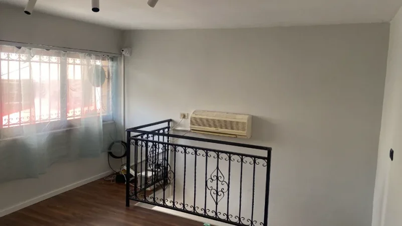 Tirane, jepet me qera dyqan Kati 0, 32 m² 550 € (Mine Peza)