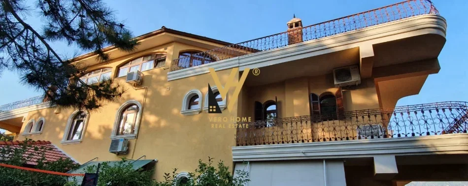 Tirane, jepet me qera Vile 4 kateshe,Kati 0, 450 m² 1.500 € (RRUGA MIHAL GRAMENO)