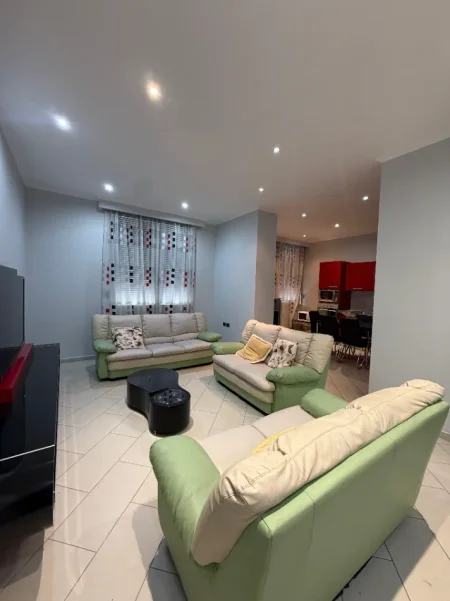 Tirane, shitet apartament 2+1+Ballkon , 119 m² 250.000€, Kompleksi Halili, prane Selvise