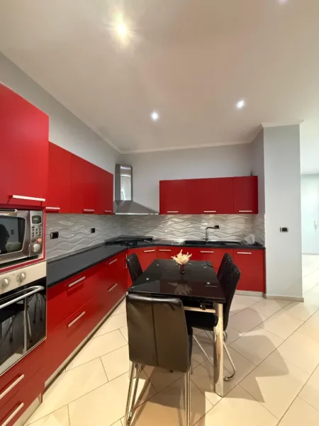 Tirane, shitet apartament 2+1+Ballkon , 119 m² 250.000€, Kompleksi Halili, prane Selvise