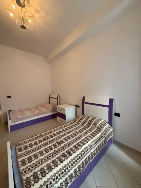 Tirane, shitet apartament 2+1+Ballkon , 119 m² 250.000€, Kompleksi Halili, prane Selvise