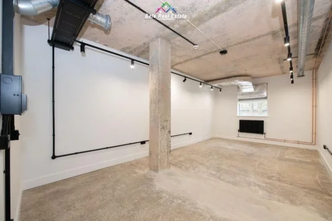 Tirane, jepet me qera lokal Kati 0, 60 m² 520 € (Vasil Shanto)