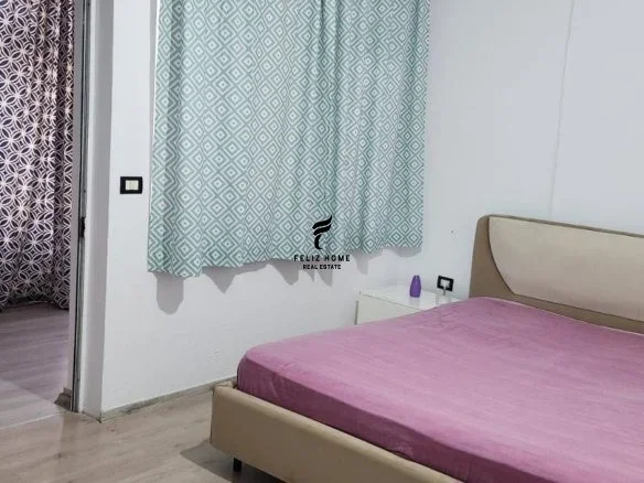 Tirane, jepet me qera apartament duplex 1+1 Kati 1, 90 m² 500 € (ALI DEMI)