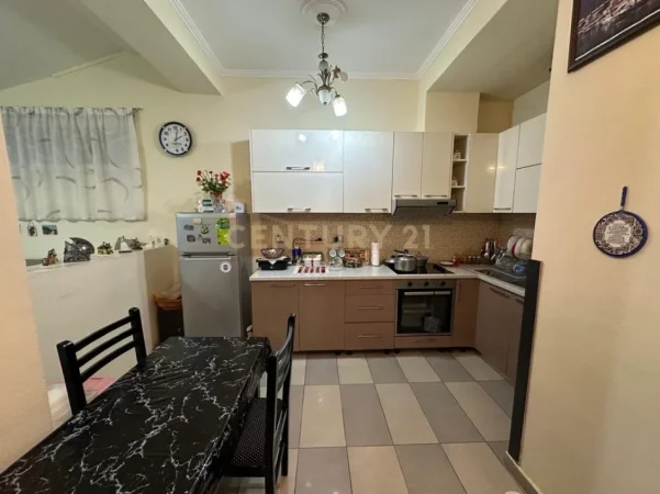 Tirane, shitet apartament 2+1 Kati 0, 70 m² 155.000 € 