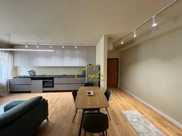 Tirane, jepet me qera apartament 2+1 Kati 2, 100 m² 1.100 € (RRUGA E DURRESIT)
