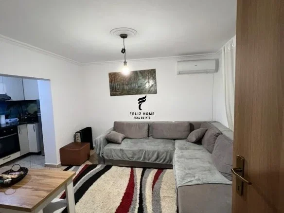 Tirane, jepet me qera apartament 2+1 Kati 1, 120 m² 550 € (ALI DEMI)