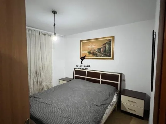 Tirane, jepet me qera apartament 2+1 Kati 1, 120 m² 550 € (ALI DEMI)