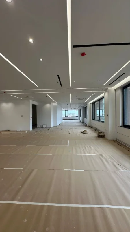 Tirane, jepet me qera zyre Kati 8, 576 m² 10.000 € (Kompleksi Delijorgji)
