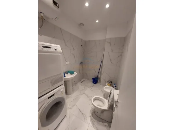 Tirane, shitet apartament 1+1+Ballkon Kati 0, 56 m² 140.000 € (Selite)