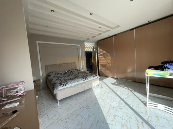 Tirane, shitet apartament 2+1+Ballkon Kati 5, 168 m² 187.000 € (Fresku)