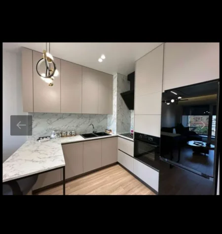 Tirane, jepet me qera apartament 1+1 Kati 5, 59 m² + 1Garazh 60.000ALL