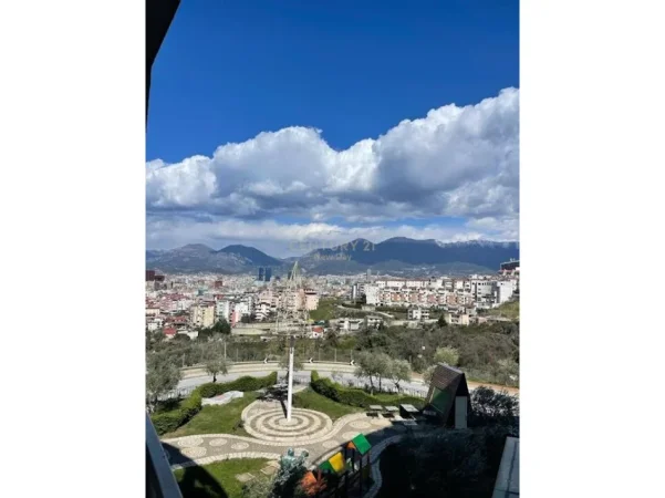 Tirane, shitet apartament 1+1+Ballkon Kati 3, 97 m² 175.000 € (kodra e diellit 2)