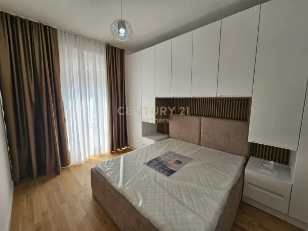 Tirane, jepet me qera apartament 2+1 Kati 1, 110 m² 850 € (kodra e diellit)