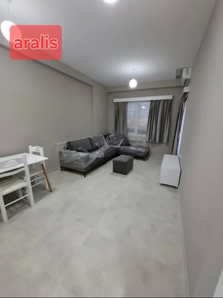 Tirane, jepet me qera nga pronari, pa komision agjensie, apartament 1+1, i ri, i pabanuar me pare