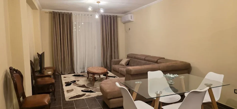 Tirane, jepet me qera apartament 2+1+Ballkon Kati 6, 120 m² 500 € (Rruga Thoma Koxhaj)