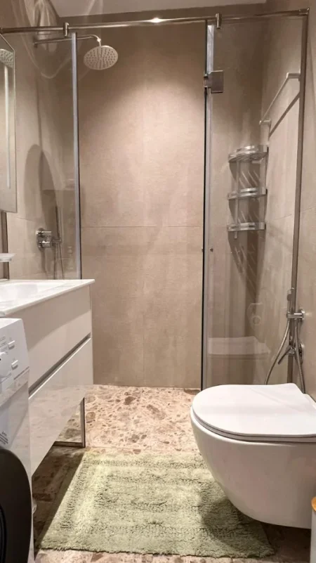 Tirane, jepet me qera apartament 2+1+Ballkon Kati 2, 110 m² 800 € (Rruga e Kavajes)