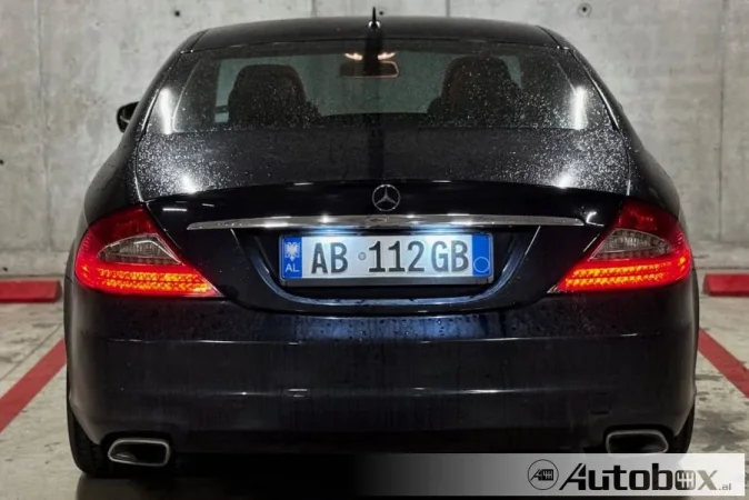 Tirane, shitet makine CLS 3.2 V6, 7G, FACELIFT FABRIKE, DISQE AMG, GOMA CONTINENTAL PERSONALE 4 vite Nafte, gri e erret automatik 245.000 km 6.500 €