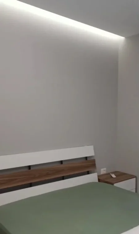 Tirane, jepet me qera apartament 1+1 Kati 3, 65 m² 600 € (Don Bosko)