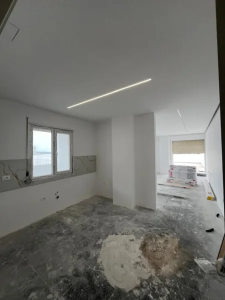 Tirane, jepet me qera apartament 1+1 Kati 4, 80 m² 500 € (Fresku)