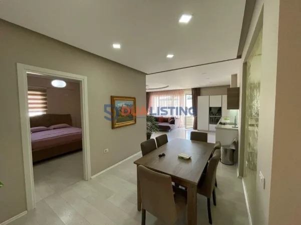 Tirane, jepet me qera apartament 2+1 , 159 m² 1.400 € (Liqeni i Thate)