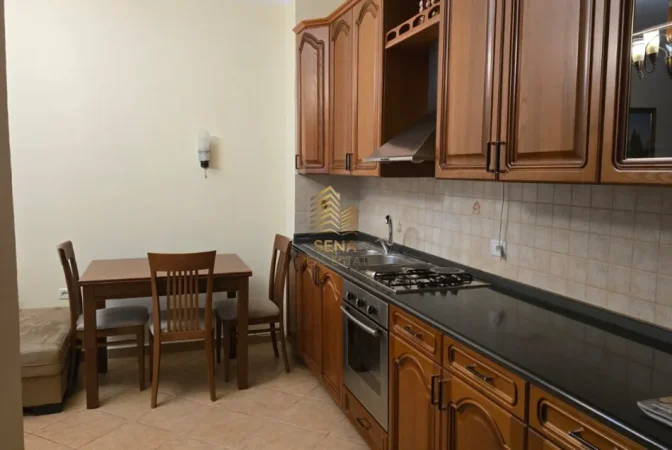 Tirane, jepet me qera apartament 2+1+Ballkon Kati 5, 75 m² 450 € (Fresk)