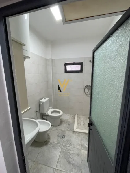 Tirane, shitet garsonier Kati 3, 48 m² 99.000 € (RRUGA NDRE MJEDA)