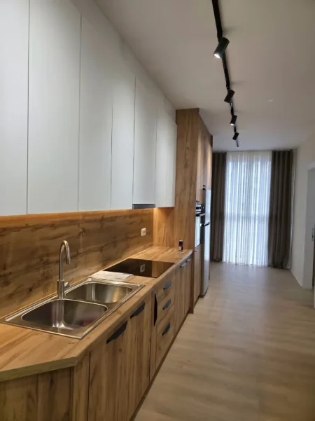 Tirane, jepet me qera apartament 1+1 Kati 3, 600 € (Astir)