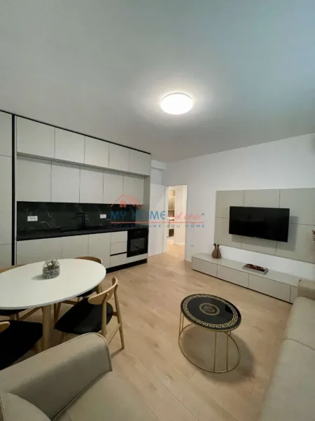 Tirane, jepet me qera apartament 2+1+Ballkon Kati 5, 90 m² 950 € (Rruga e Kavajes)