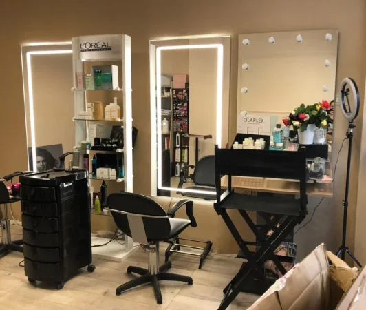 Tirane, shitet BIZNES PARUKERI Kati 1, 25 m² (Rr.Andon Zako Cajupi)