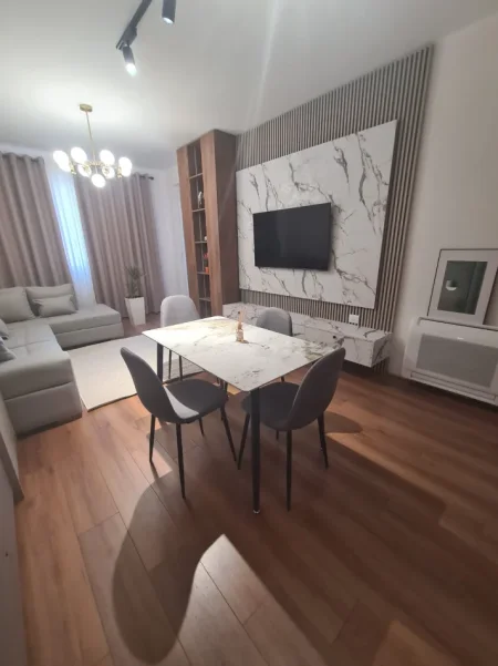 Tirane, jepet me qera 1+1 , 🏡 Jepet me qira apartament 1+1    📍 Adresa: Rruga Drago Siliqi, tek Shkolla Osman Myderizi