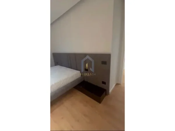 Tirane, jap me qera apartament 2+1+Ballkon Kati 3, 122 m² 1.500 € (Apartament 2+1+2 poste parkimi per qira tek "Deliorgji")