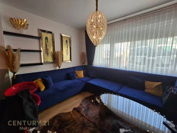Tirane, jepet me qera apartament 1+1+Ballkon Kati 4, 75 m² 850 €