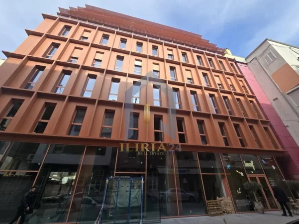 shitet apartament , 171 m² 690.000 € (Apartament 3+1 per shitje ne Bllok Prane Lsi)