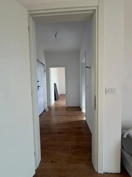 Tirane, shitet apartament 1+1+Ballkon Kati 3, 70 m² 83.600 € (Apartament 1+1 Per Shitje Paskuqan Me Hipoteke Crest Residence)