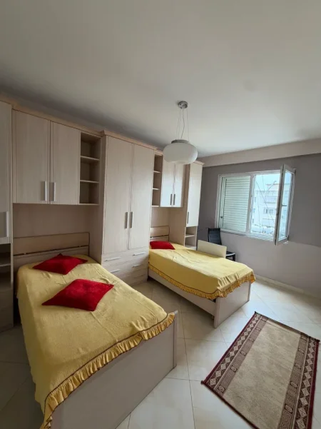 !!Dhene!!Durres, jepet me qera apartament 2+1+Aneks+Ballkon Kati 6, 115 m² 470 € (Tregu Fshatar)