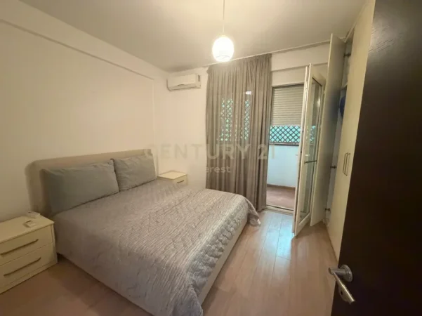 jepet me qera apartament 2+1+Ballkon Kati 1, 90 m² (kodra e diellit 1)