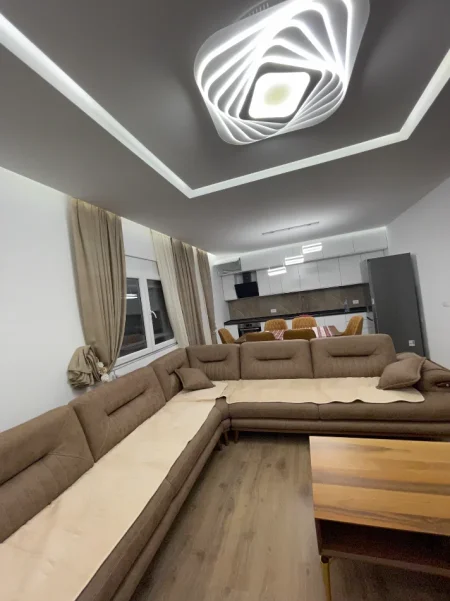 Tirane, jepet me qera apartament+verande | Penthouse 2+1+Aneks+Ballkon , 550 m² 550 € 
