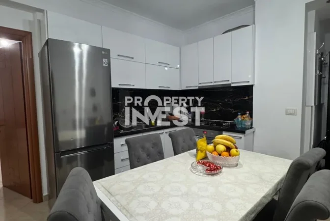 Tirane, shitet apartament 3+1 Kati 6, 112 m² 185.000 € (Astir)