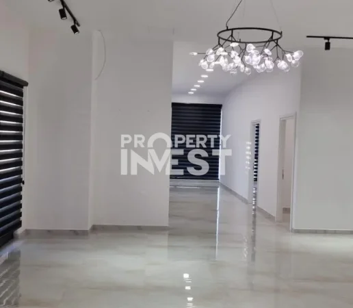 Tirane, jepet me qera zyre Kati 2, 230 m² 3.500 € (Rruga e Dibres)