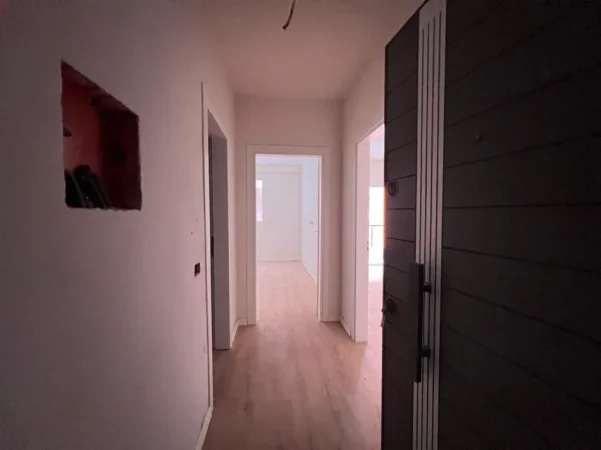 Tirane, shitet apartament 1+1+Ballkon Kati 2, 70 m² 110.000 €