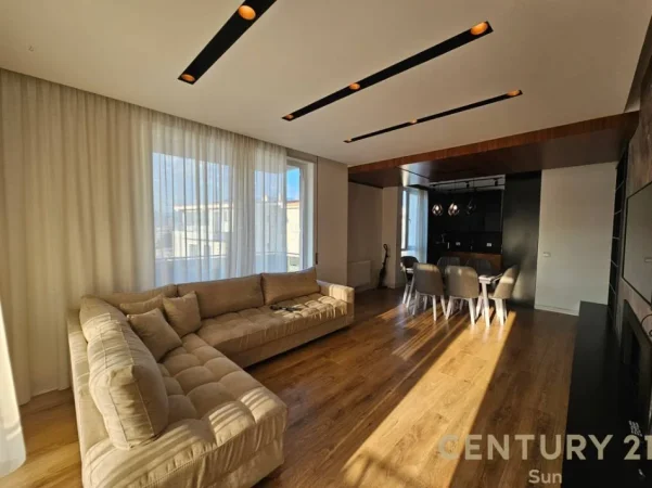 Tirane, jepet me qera apartament 2+1+Ballkon Kati 3, 145 m² 1.000 €