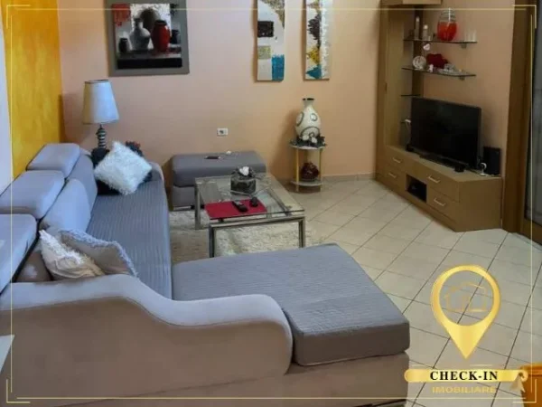 Tirane, jepet me qera apartament duplex Dublex Kati 0, 300 m² 2.000 € (Rruga Elbasanit)