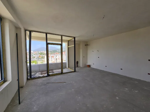 Shqiperi, shitet apartament 1+1+Ballkon Kati 1, 84 m² 100.000 € (SHKOZE)
