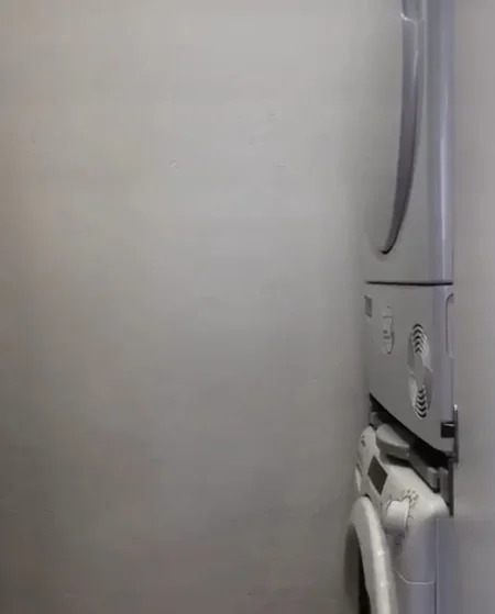 Tirane, jepet me qera apartament 2+1 Kati 3, 950 € (Blloku)