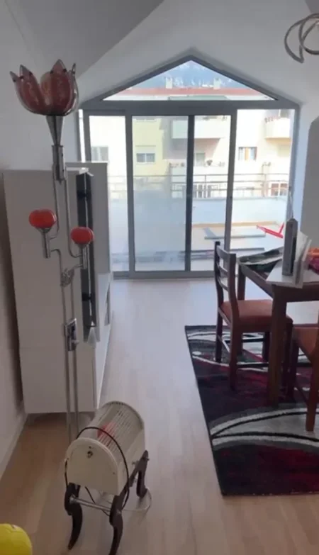 Tirane, shitet apartament 1+1+Ballkon Kati 6, 118 m² 98.000 €