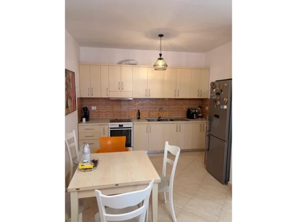 Tirane, shitet apartament 2+1 Kati 7, 97 m² 158.000 € (Misto Mame)